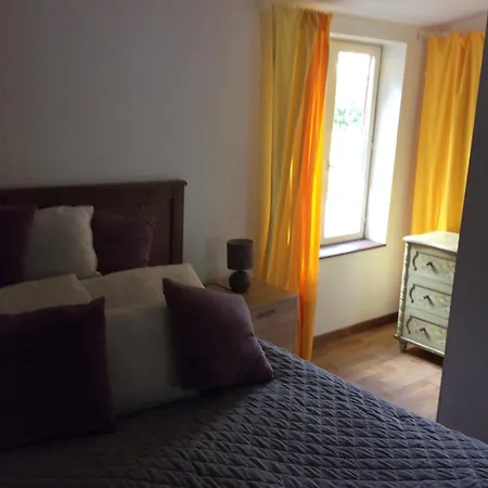 Maisonnette Independante A 500 M Du Centre Minimum 2 Nuits Σπίτι διακοπών *